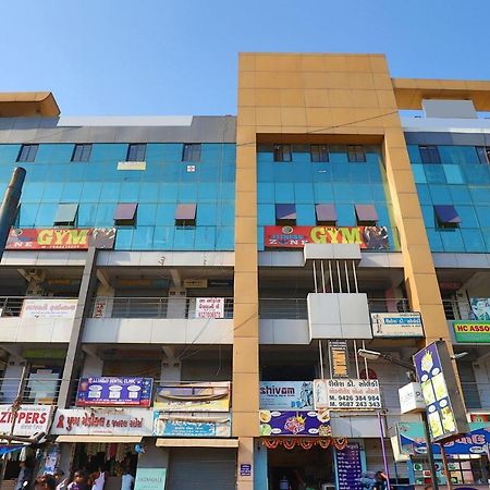Hotel Tulip Plaza Αχμπανταμπάντ Εξωτερικό φωτογραφία
